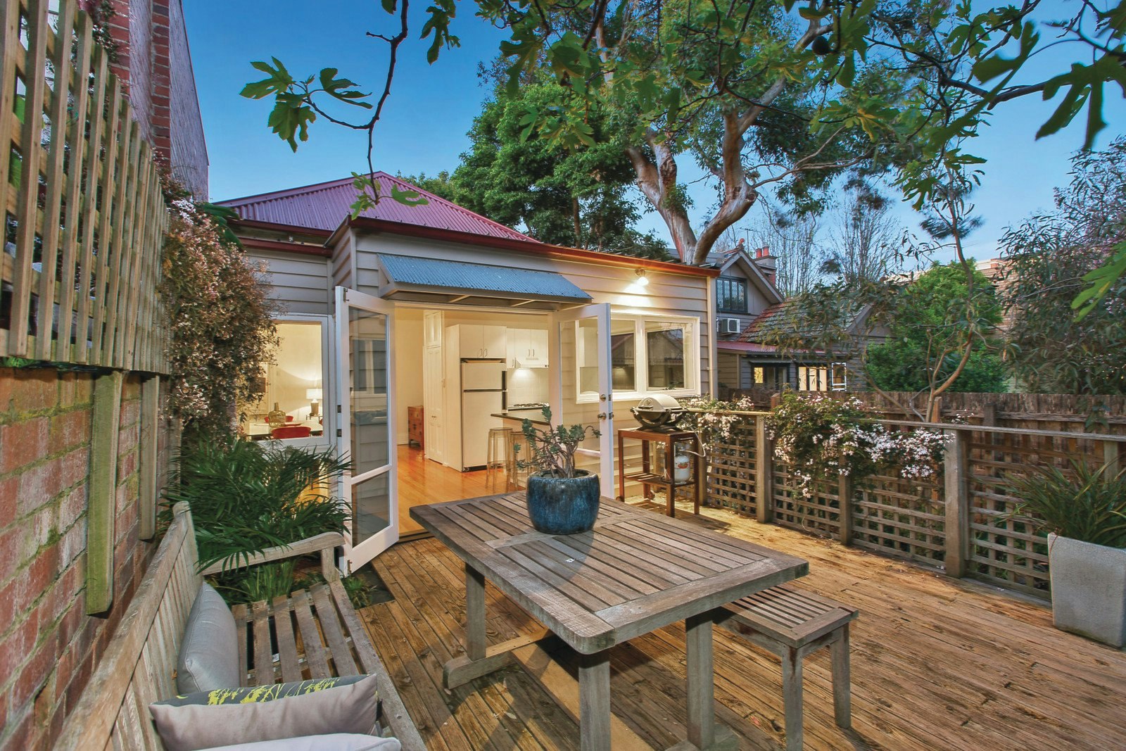 16 Pine Street, Hawthorn, VIC