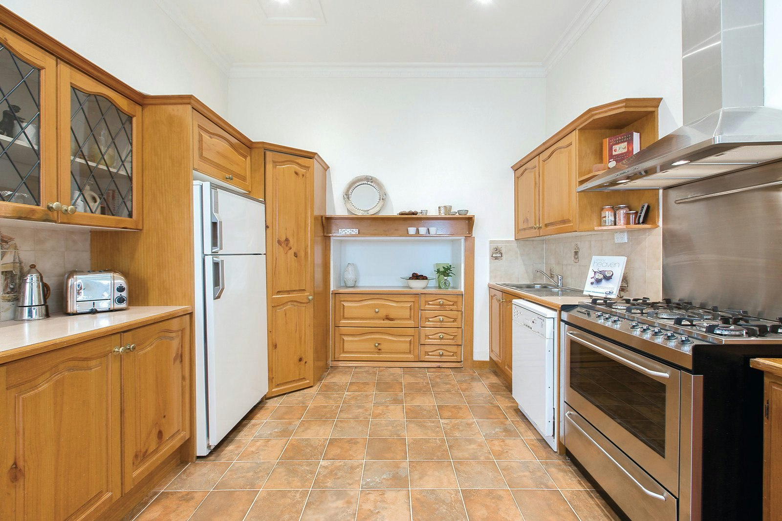 24 Hastings Road, Hawthorn East, VIC