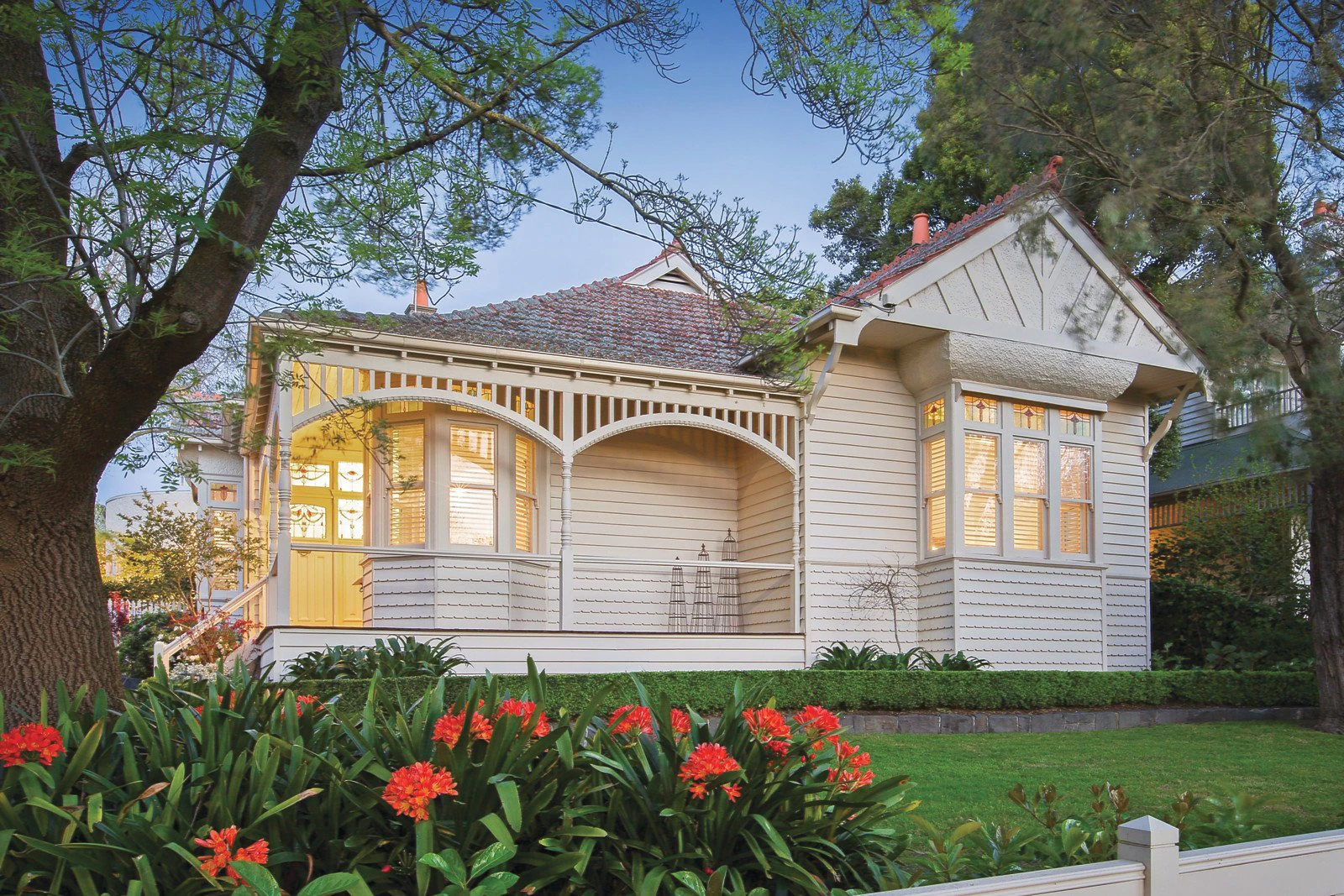 16 Margaret Street, Canterbury, VIC