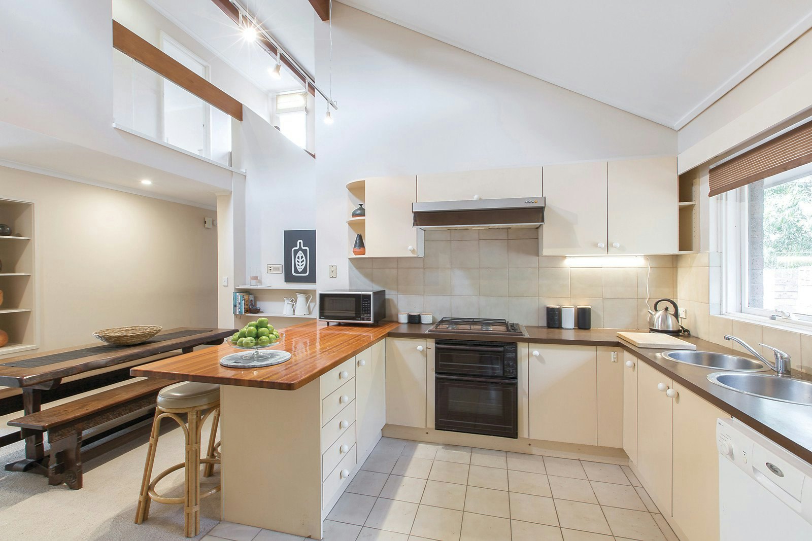 52a Leura Grove, Hawthorn East, VIC