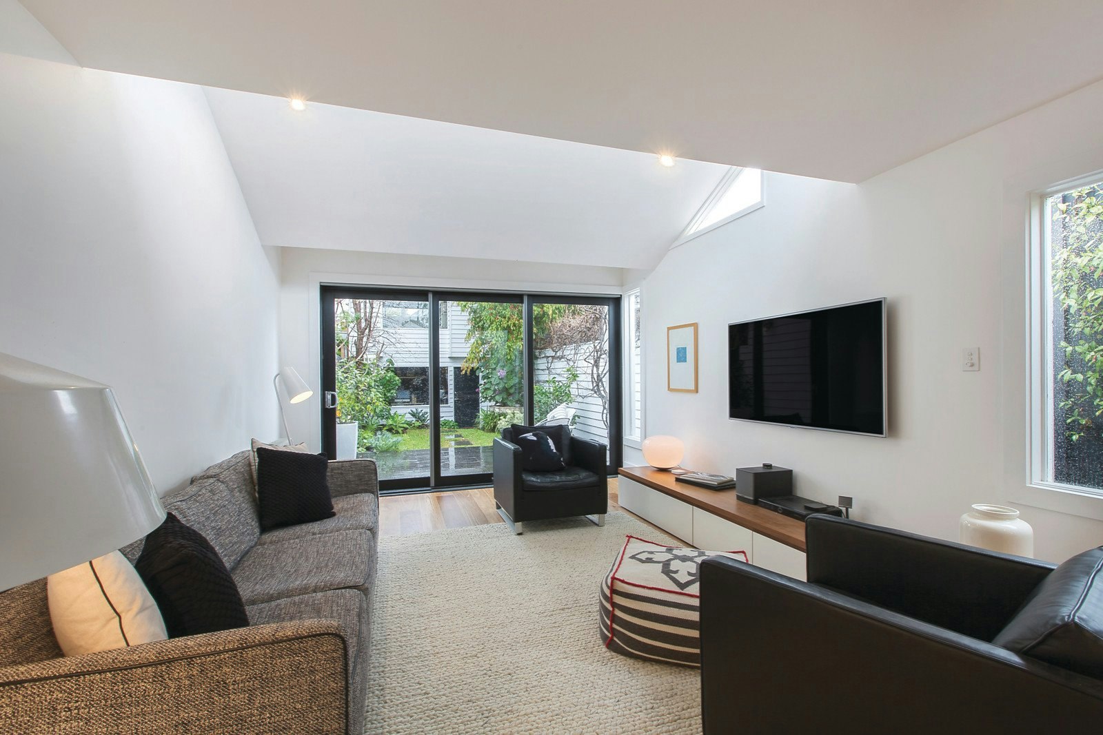 23 Mountain Street, South Melbourne, VIC