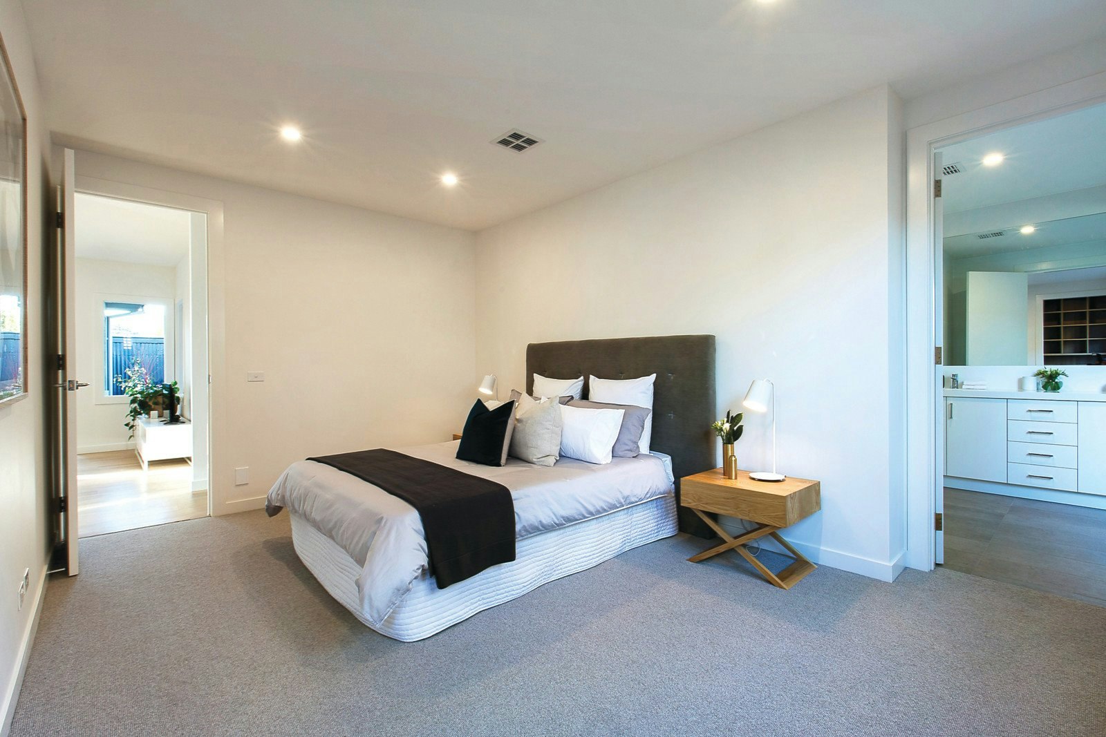 15 Devonshire Road, Malvern East, VIC