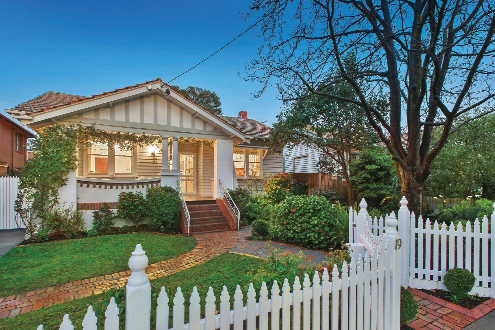 19 Mills Street, Glen Iris, VIC