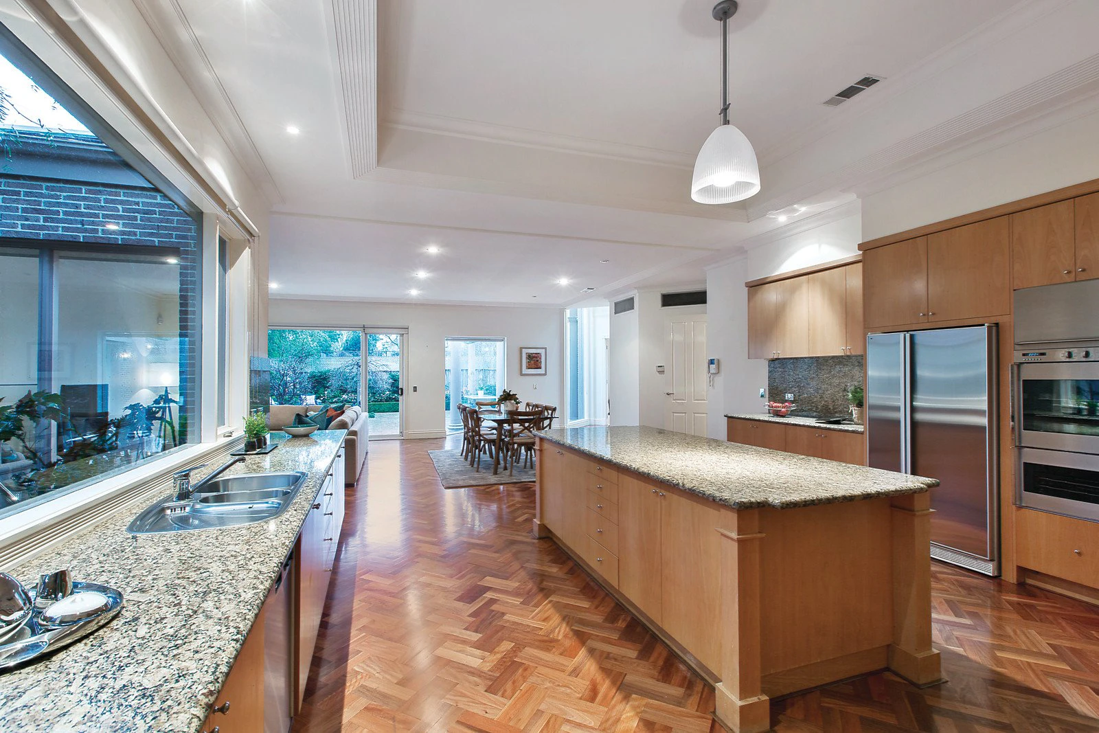 3 Monomeath Place, Canterbury, VIC