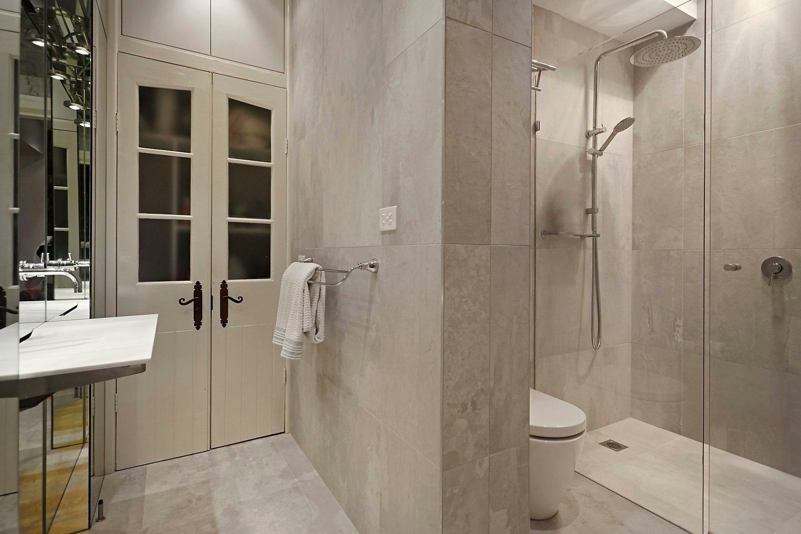 Residence 2, 242 Beaconsfield Parade, Middle Park, VIC