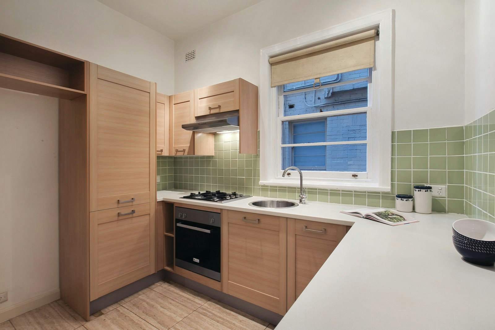 25/32 Queens Road, Melbourne, VIC