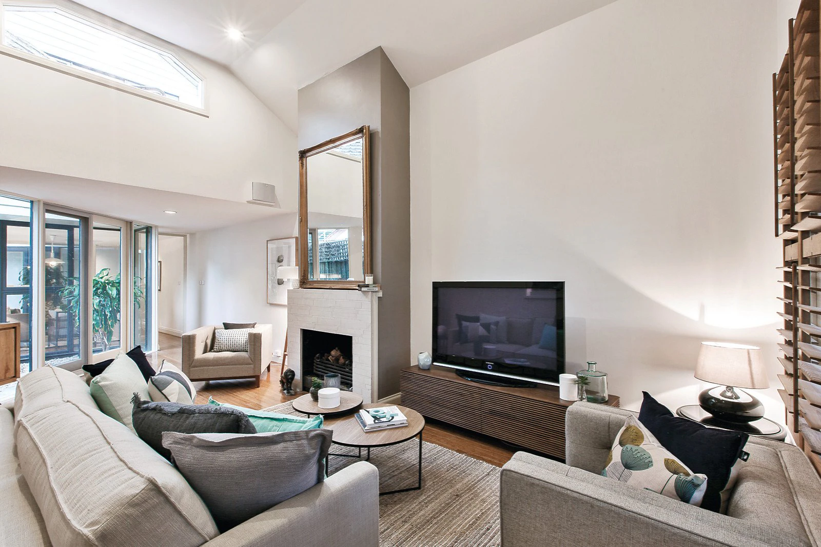 51 Graham Street, Albert Park, VIC