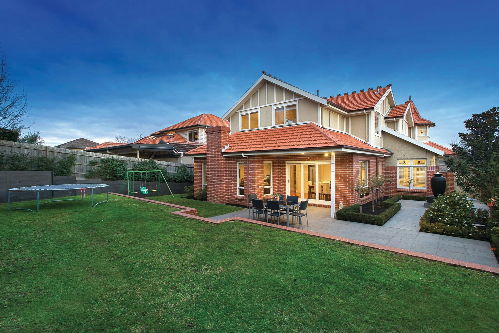 16 Goodwood Street, Surrey Hills, VIC