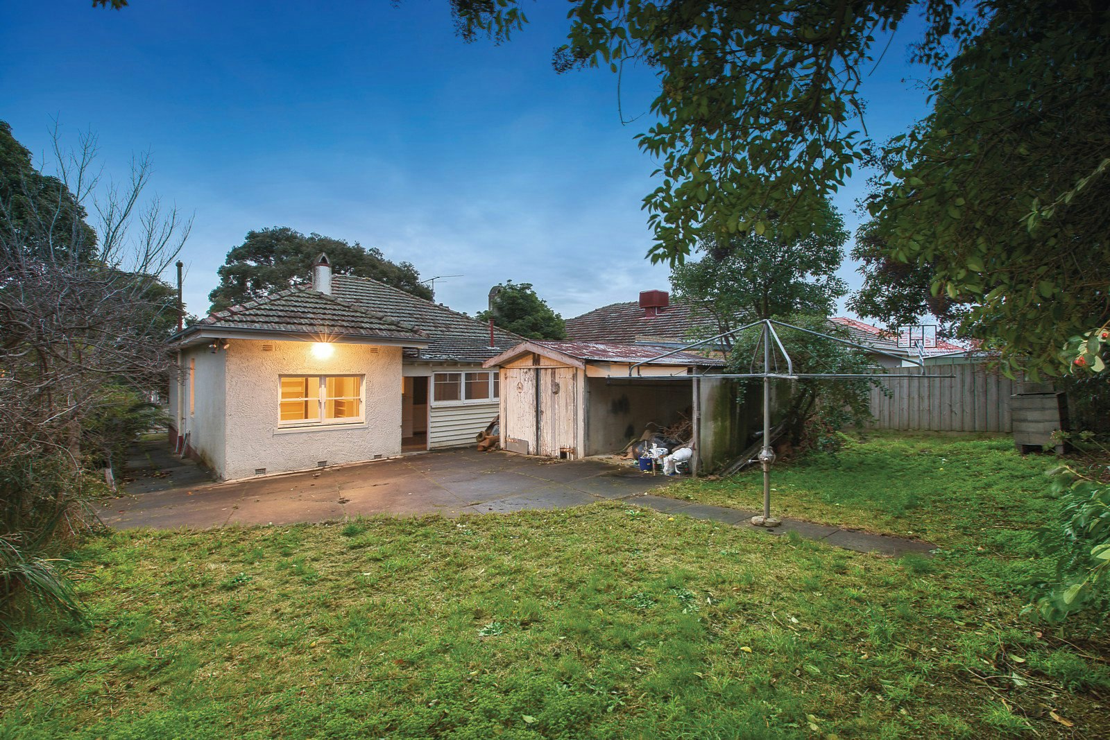 33 Mills Street, Glen Iris, VIC