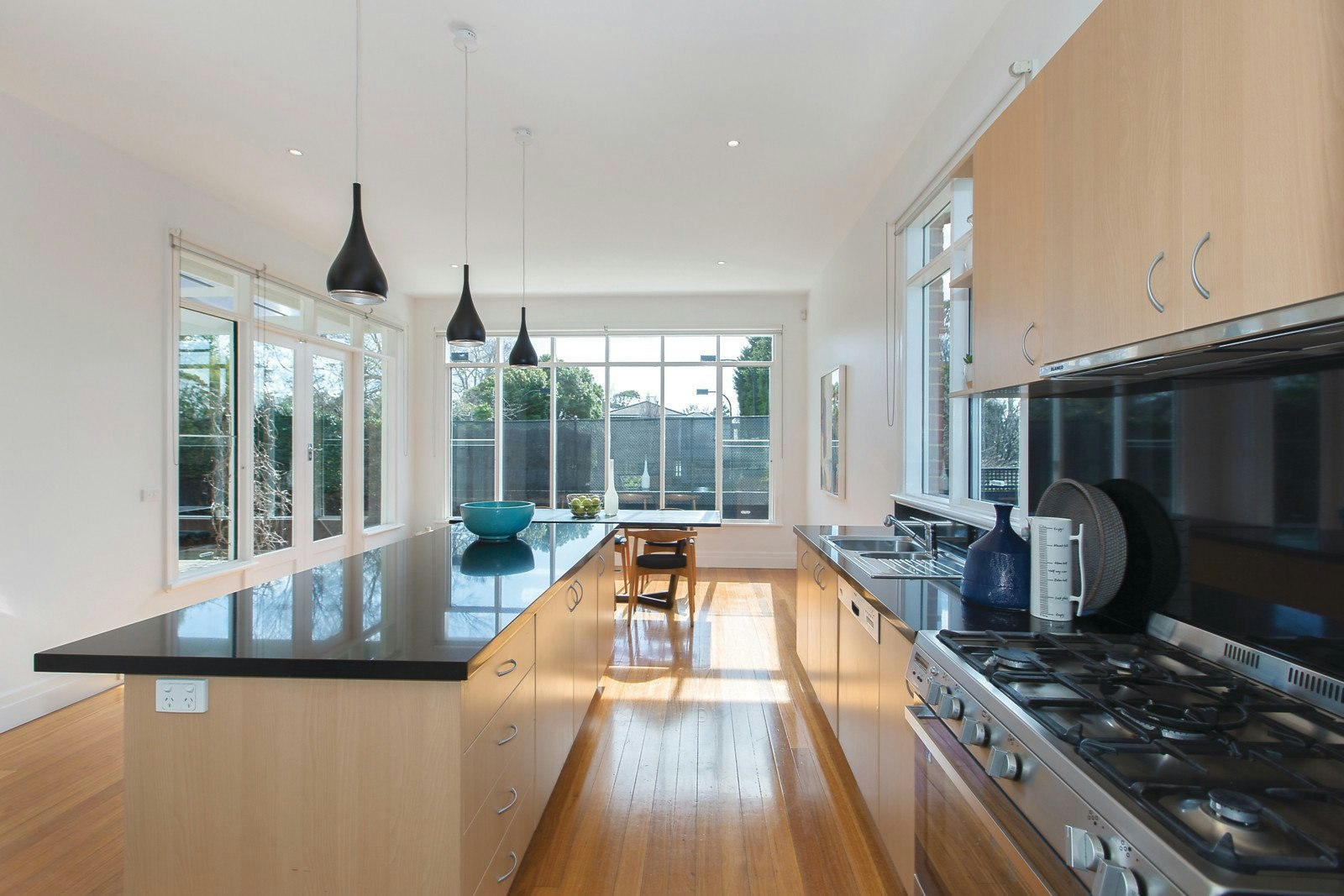 15 Gould Street, Brighton, VIC