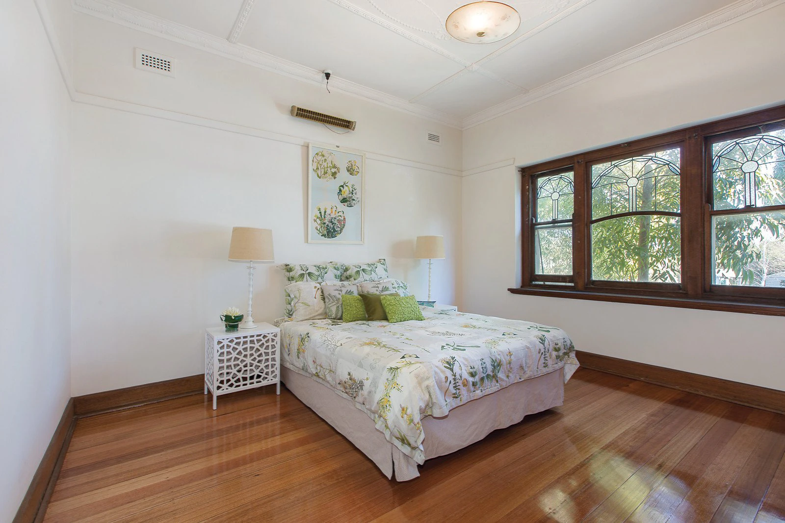 33 Mills Street, Glen Iris, VIC