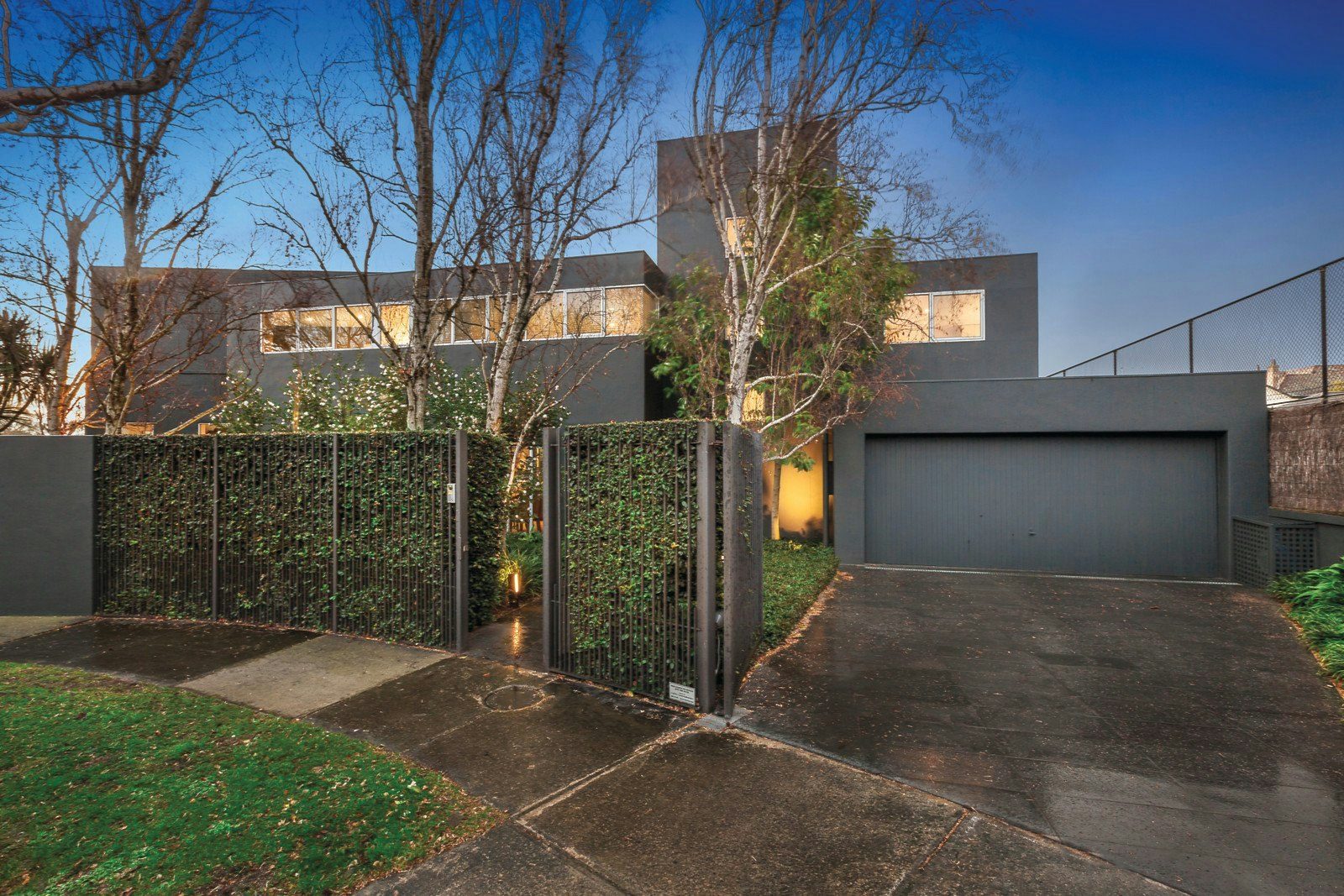 4 Myvore Court, Toorak, VIC
