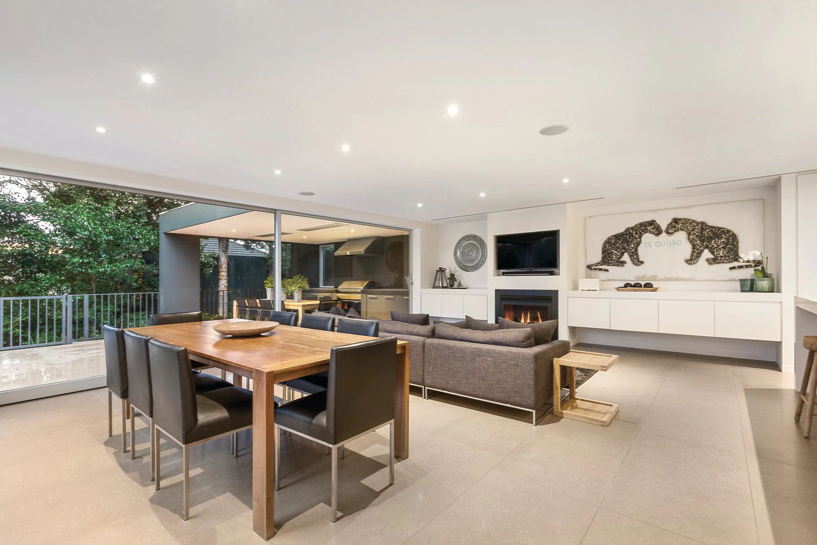 4 Myvore Court, Toorak, VIC