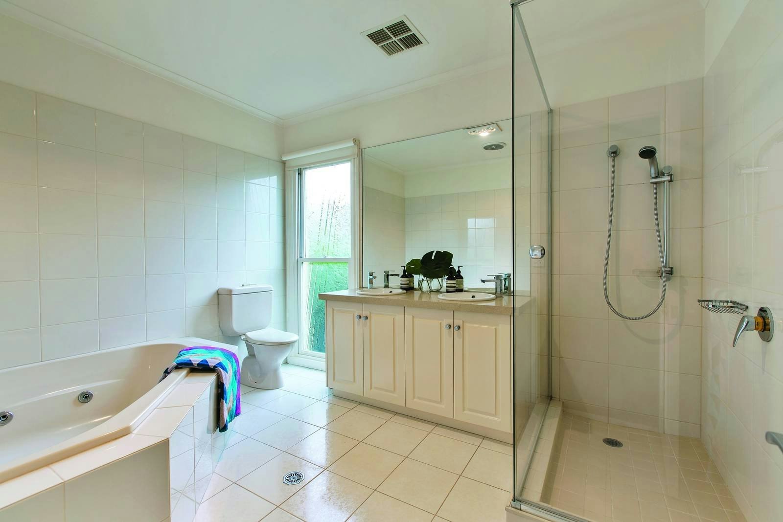 19 Evans Road, Kew, VIC