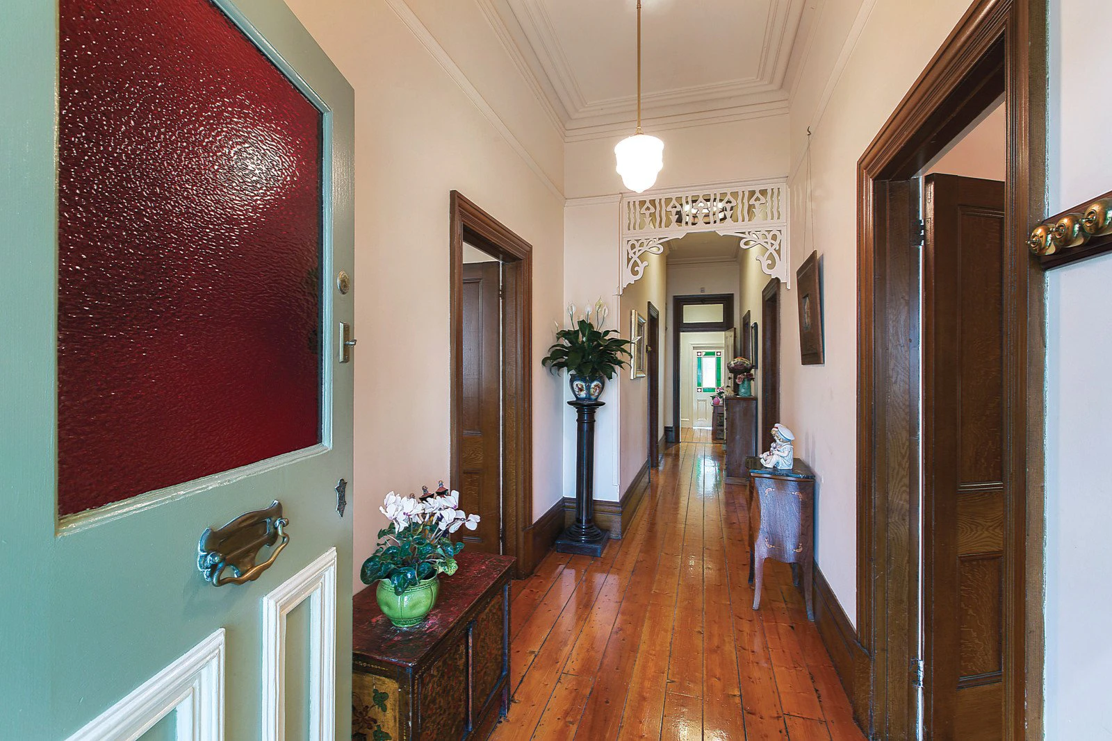 13 Clarence Street, Malvern East, VIC