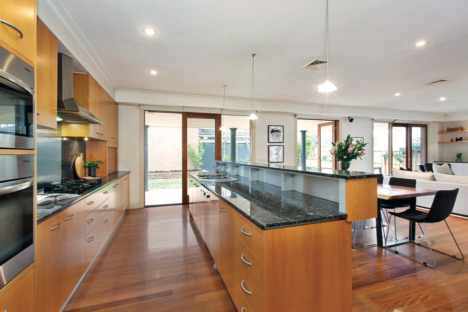 10 Hazeldine Road, Glen Iris, VIC