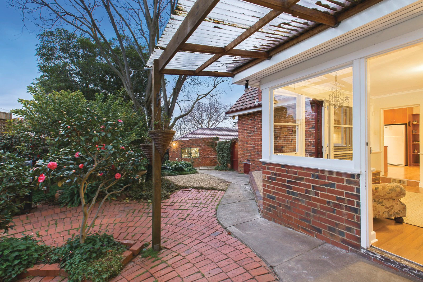 9 Clitheroe Court, Glen Iris, VIC