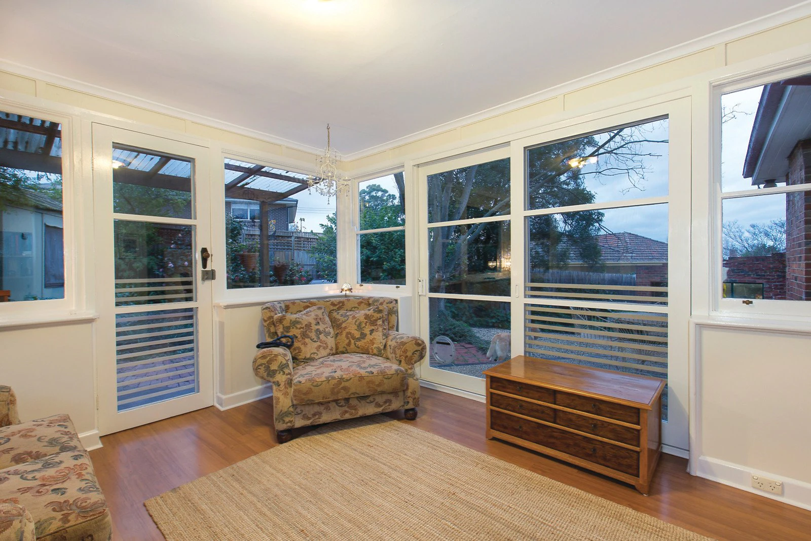 9 Clitheroe Court, Glen Iris, VIC