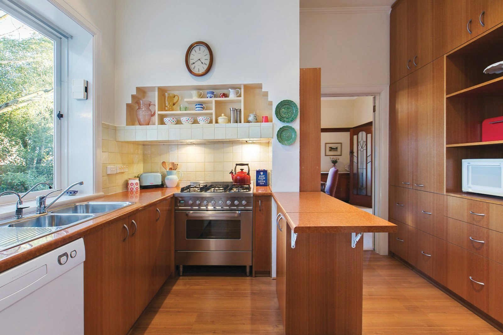 9 Clitheroe Court, Glen Iris, VIC