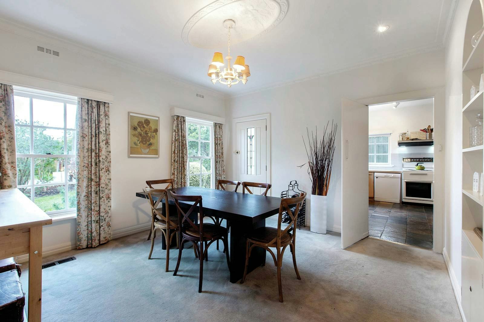 9 Hotham Court, Mont Albert, VIC