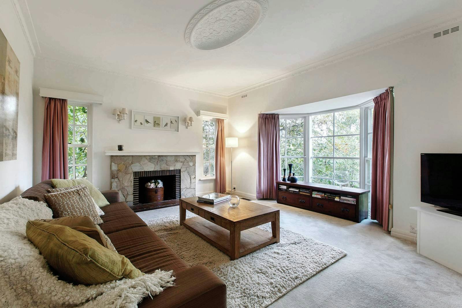 9 Hotham Court, Mont Albert, VIC