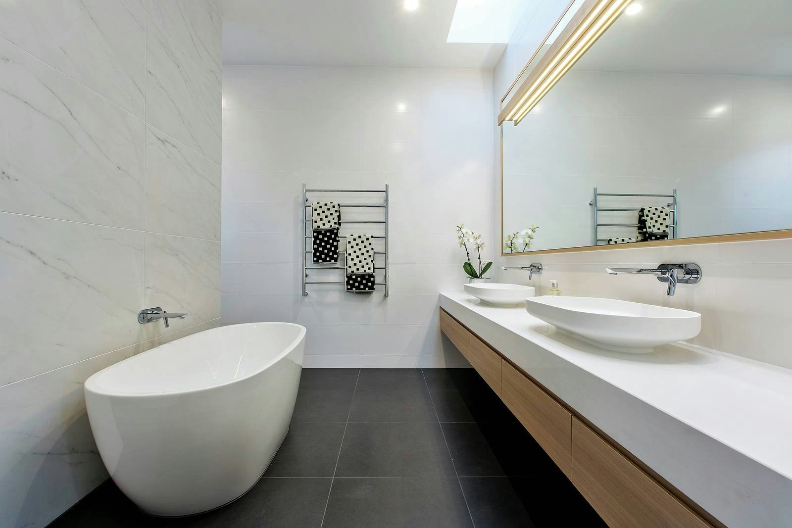 28 Outer Crescent, Brighton, VIC