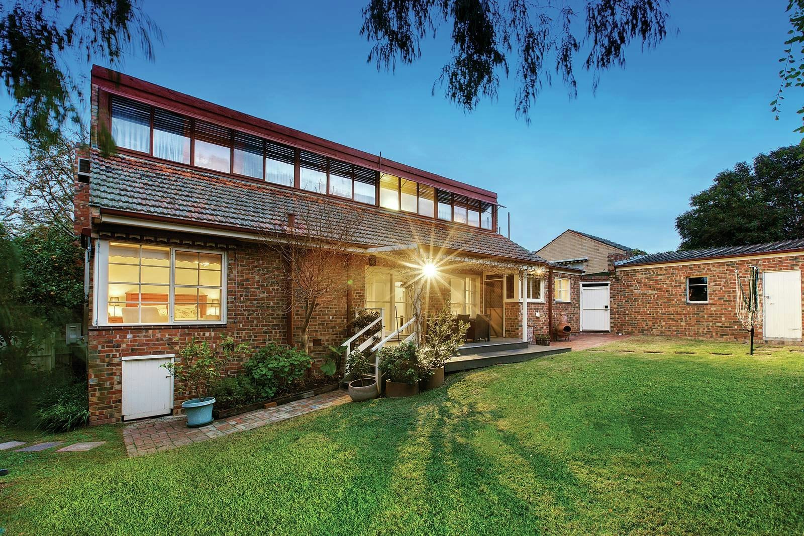 9 Hotham Court, Mont Albert, VIC