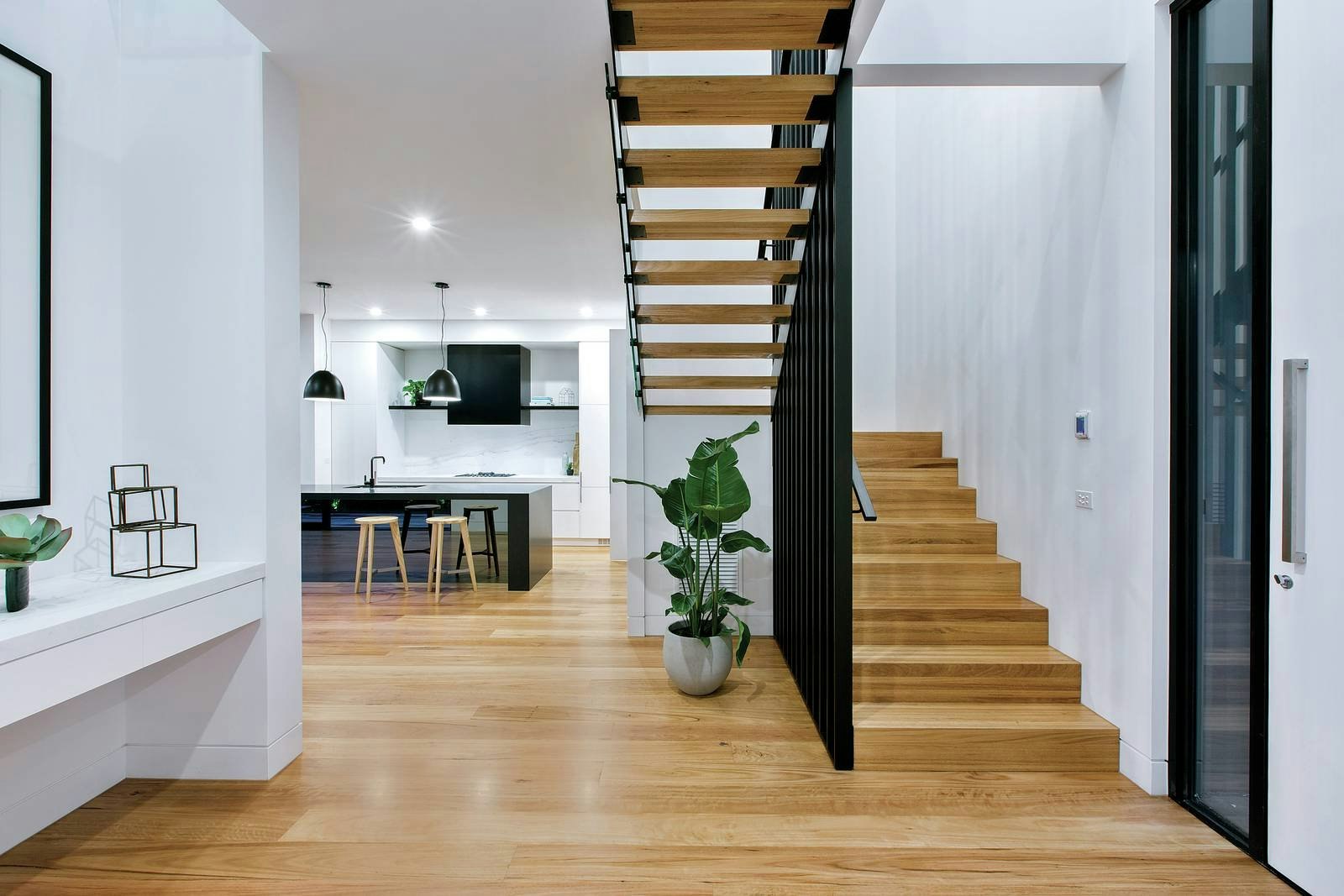 28 Outer Crescent, Brighton, VIC