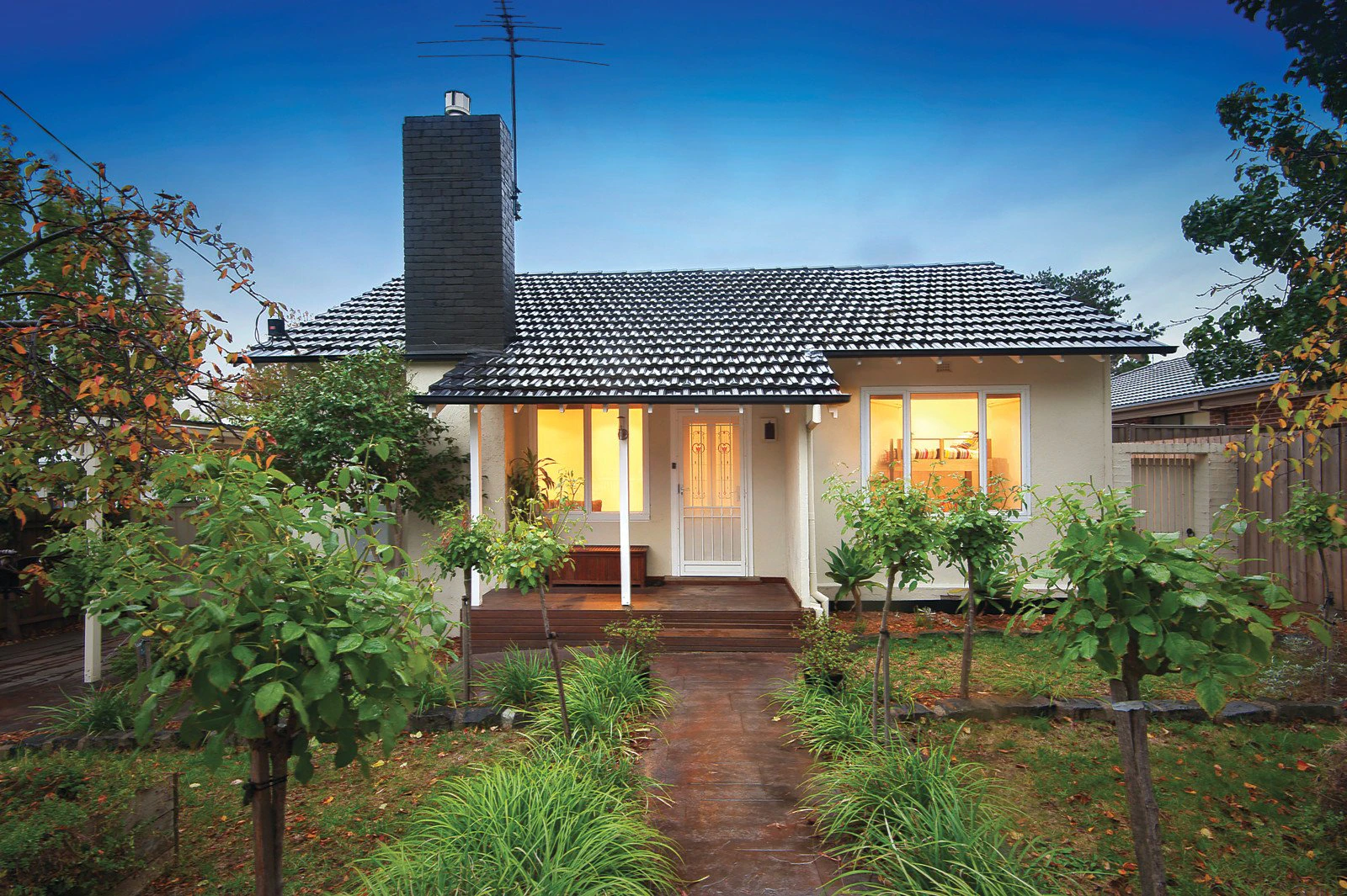 20 Gloucester Road, Ashburton, VIC