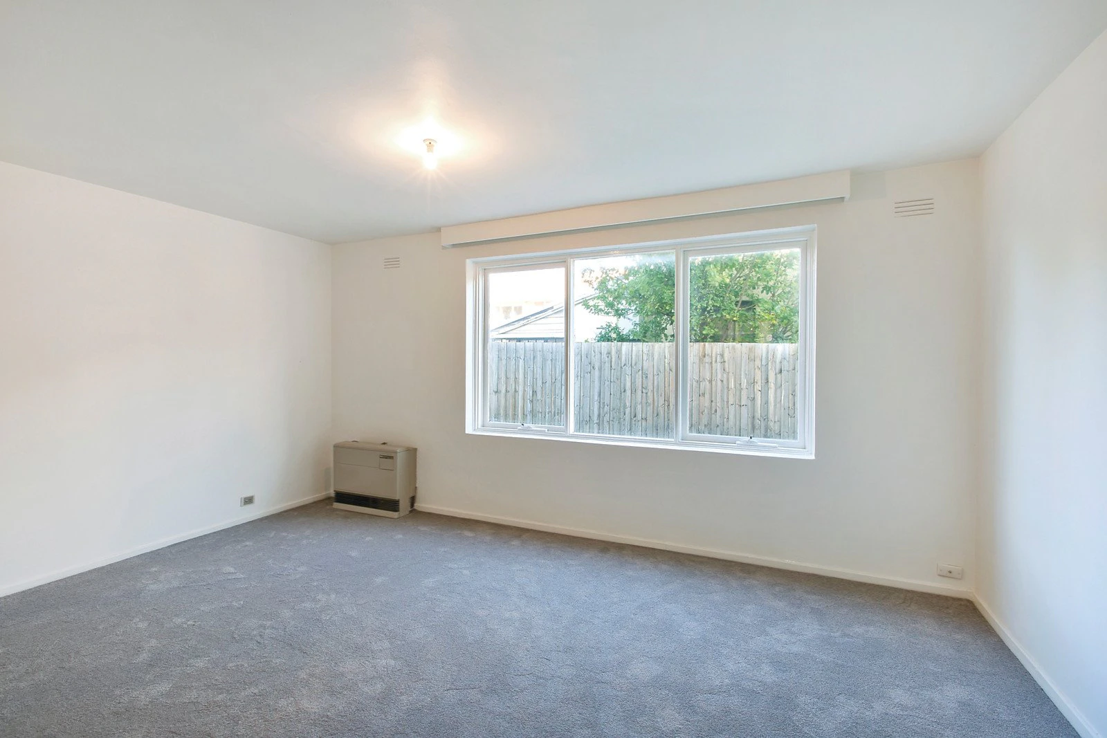 2/63 Carlisle Street, St Kilda, VIC