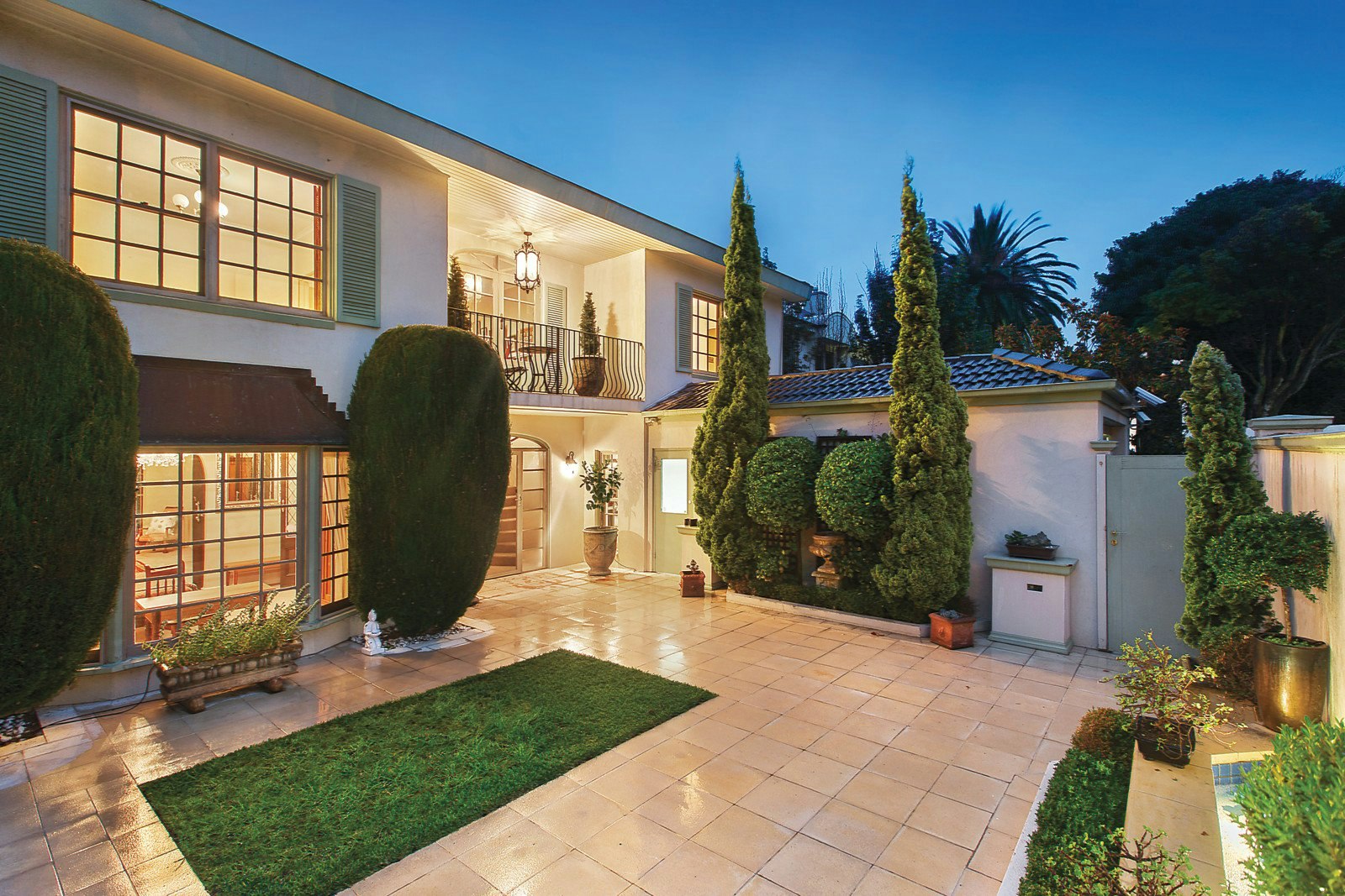 35 Seacombe Grove, Brighton, VIC