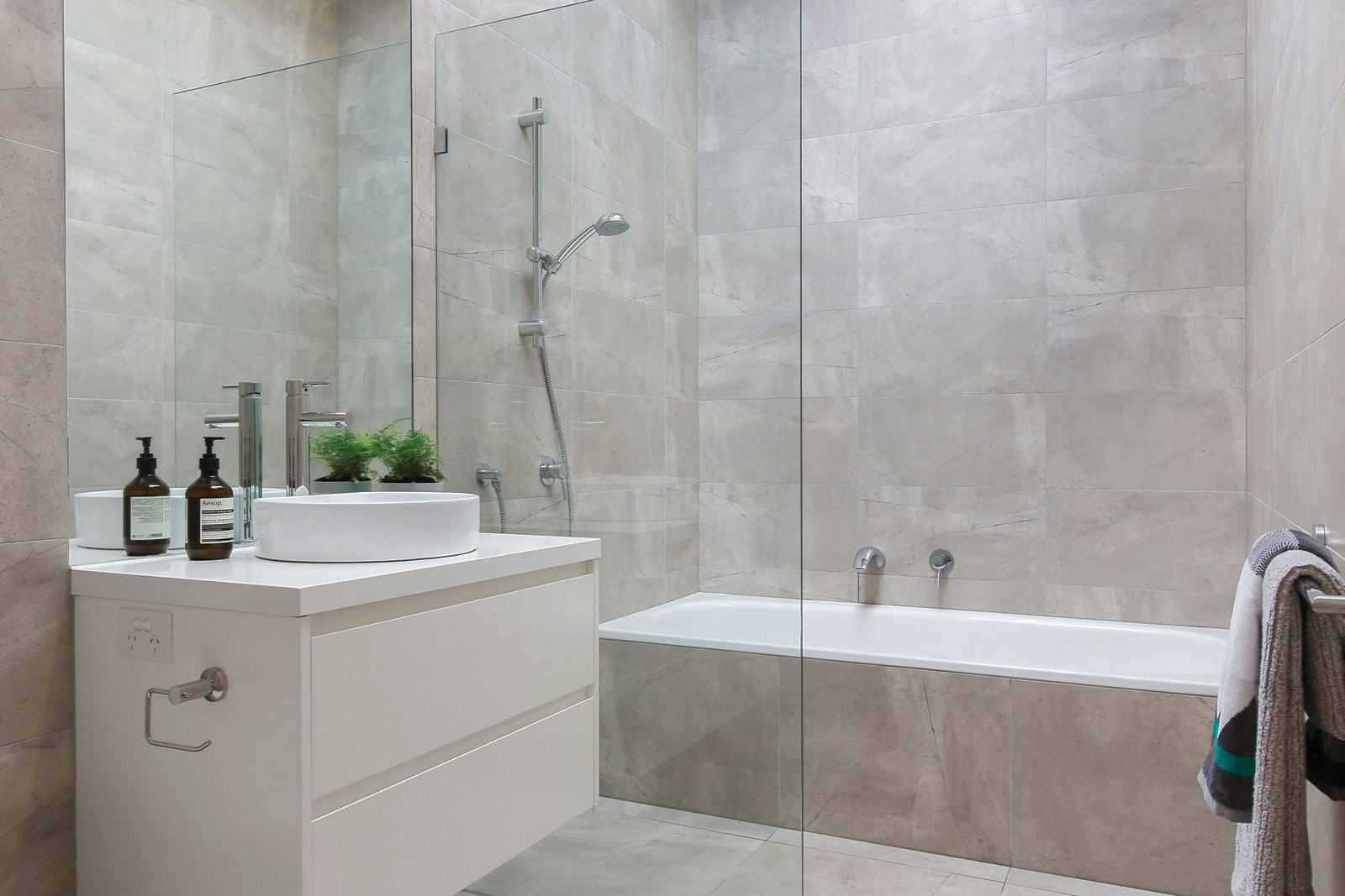 82 Alexandra Street, St Kilda East, VIC