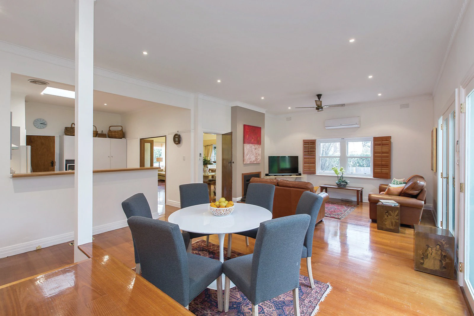 37 Valley Parade, Glen Iris, VIC