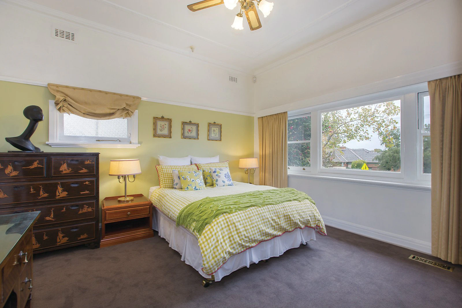 37 Valley Parade, Glen Iris, VIC