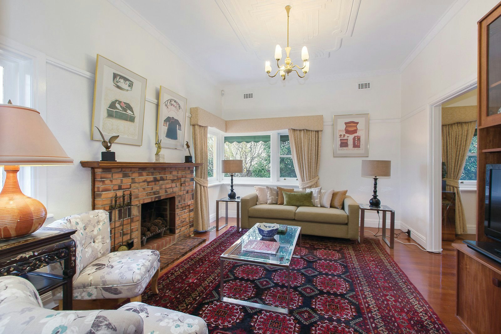 37 Valley Parade, Glen Iris, VIC