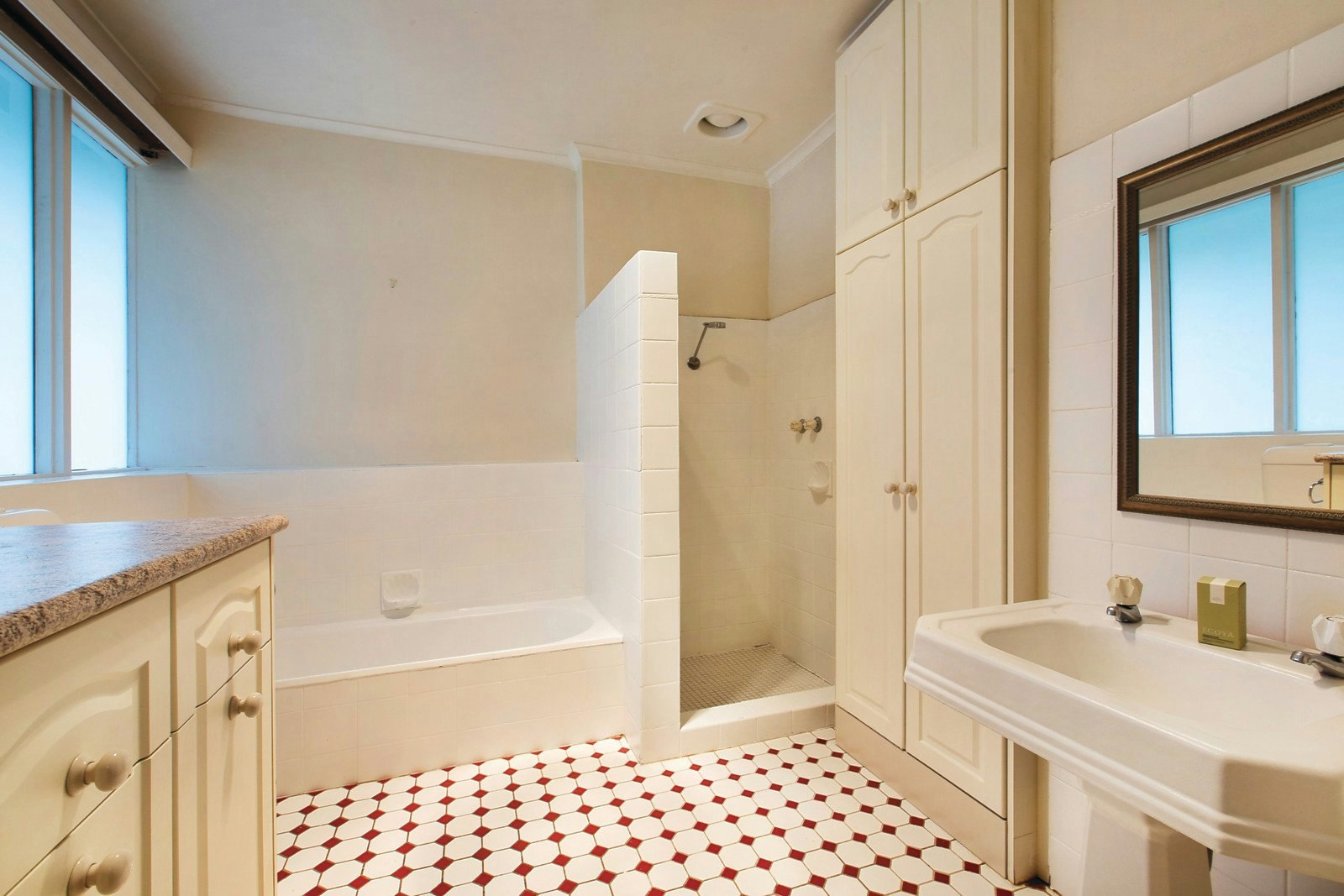 105 Tooronga Road, Glen Iris, VIC