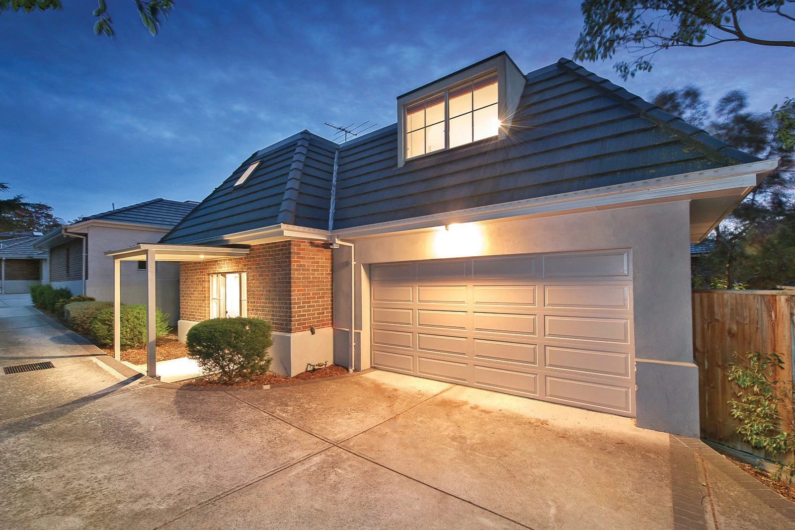 2/55 Strabane Avenue, Mont Albert North, VIC