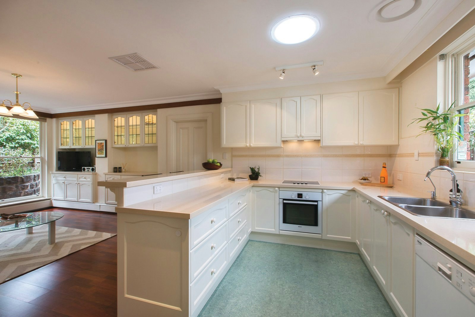 50 Alexandra Avenue, Canterbury, VIC