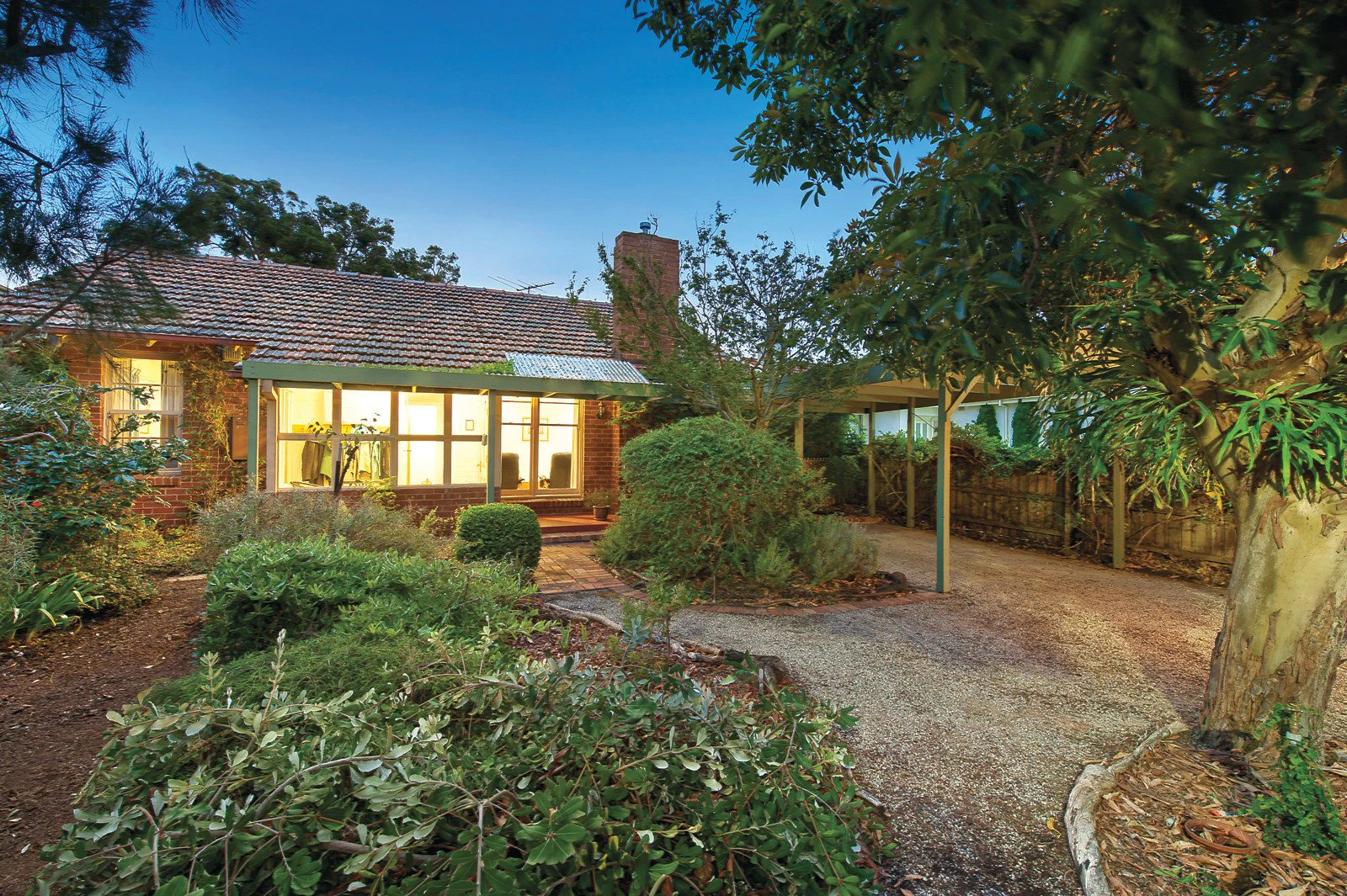 33 Bourneville Avenue, Brighton East, VIC