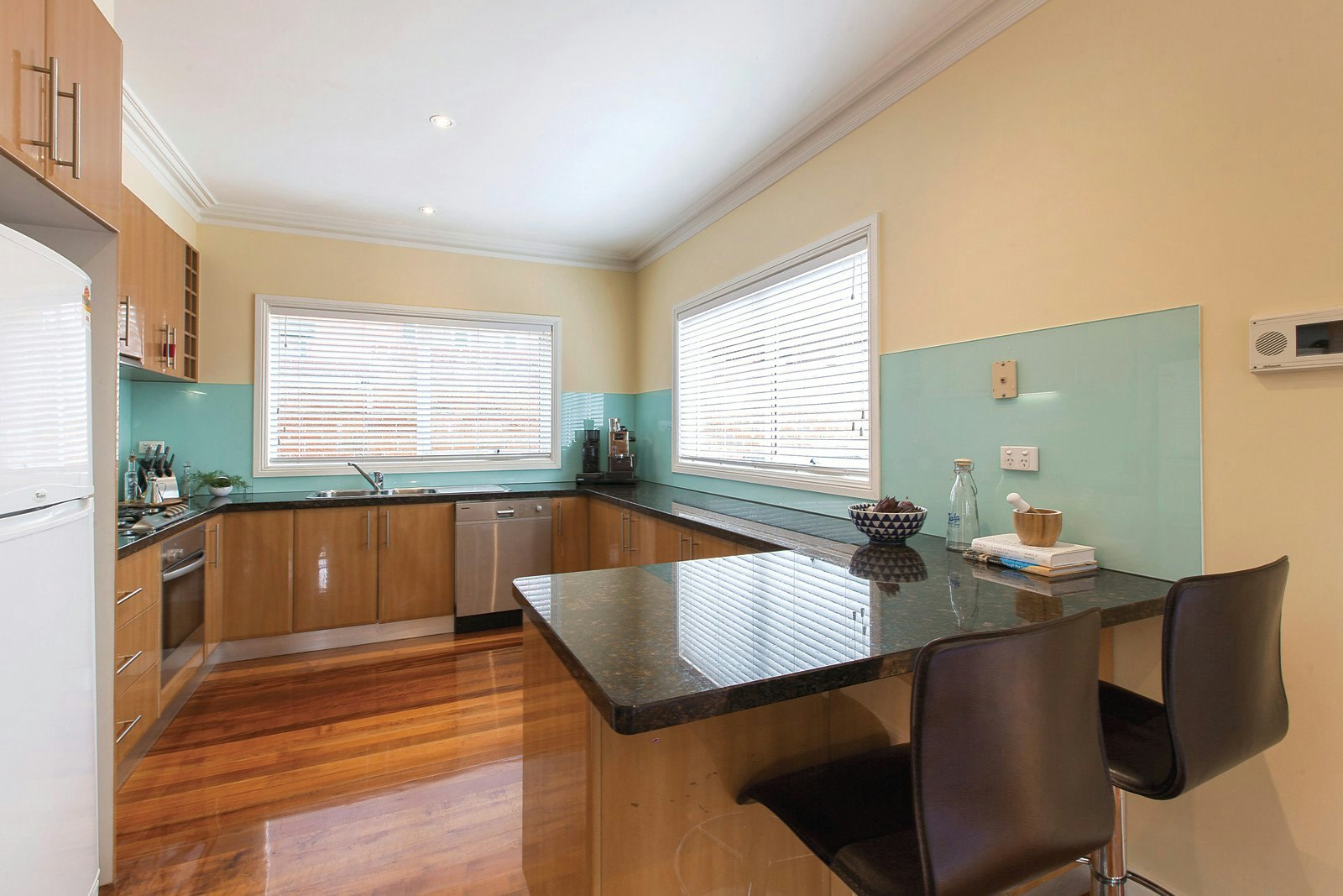 1/21 Woodlands Avenue, Kew East, VIC