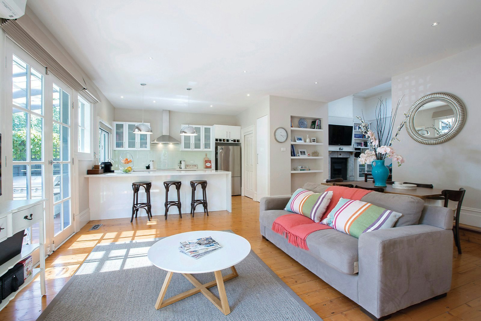 5 Lyndhurst Crescent, Hawthorn, VIC