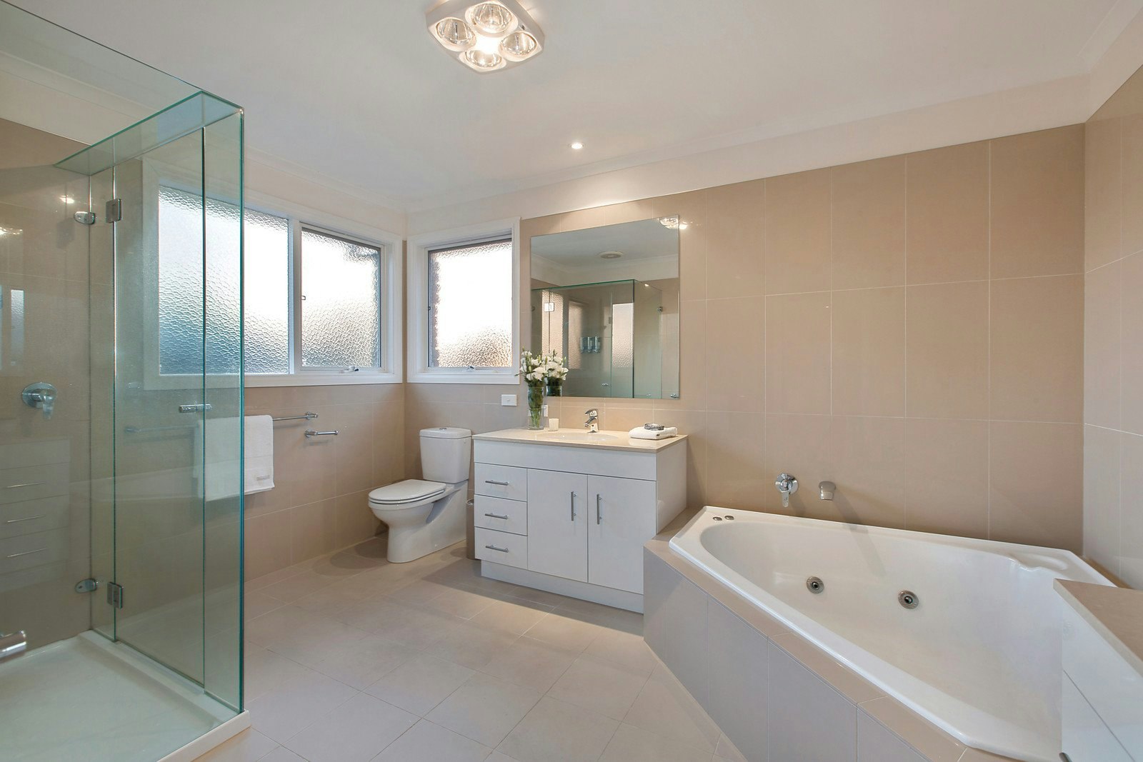 34 Iris Road, Glen Iris, VIC