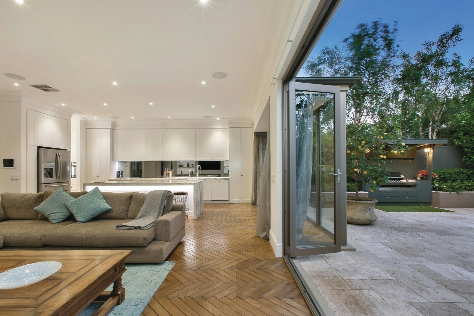 8 Carpenter Street, Brighton, VIC