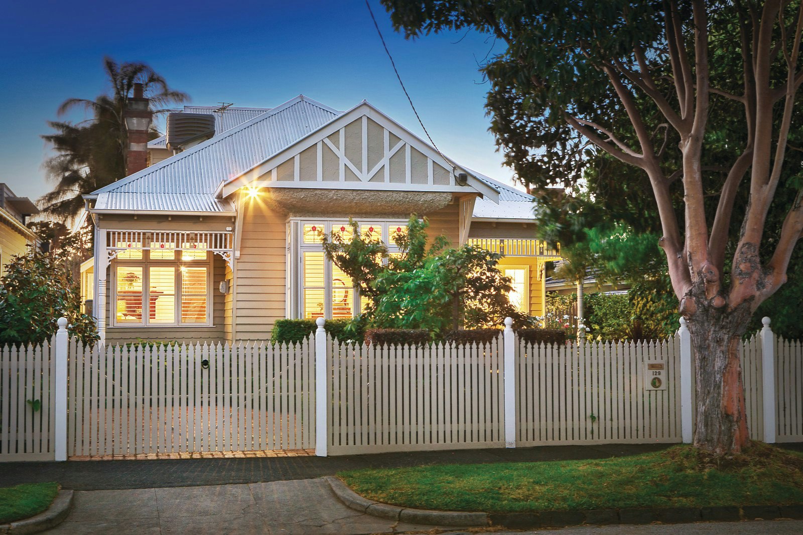 129 Cochrane Street, Brighton, VIC