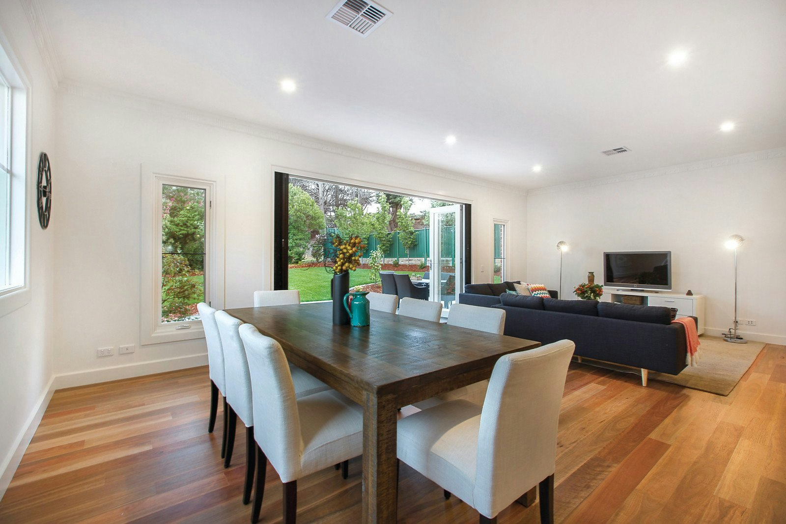 14 Benwerrin Road, Surrey Hills, VIC