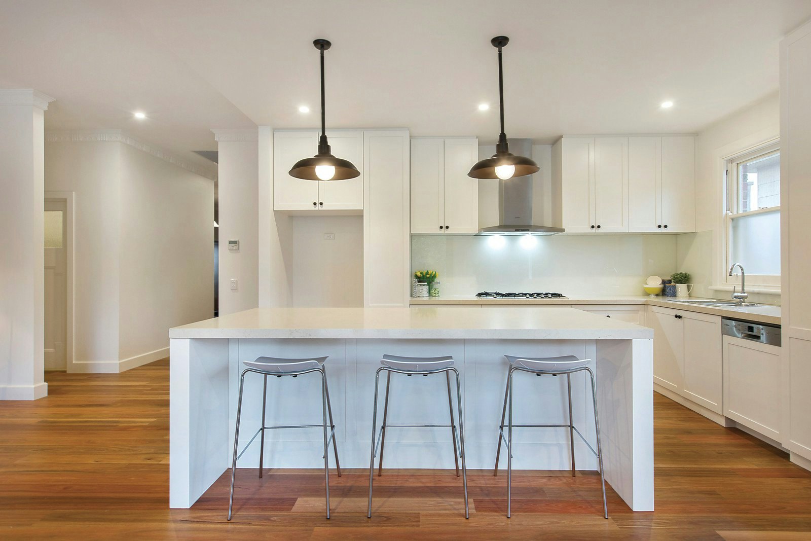 14 Benwerrin Road, Surrey Hills, VIC