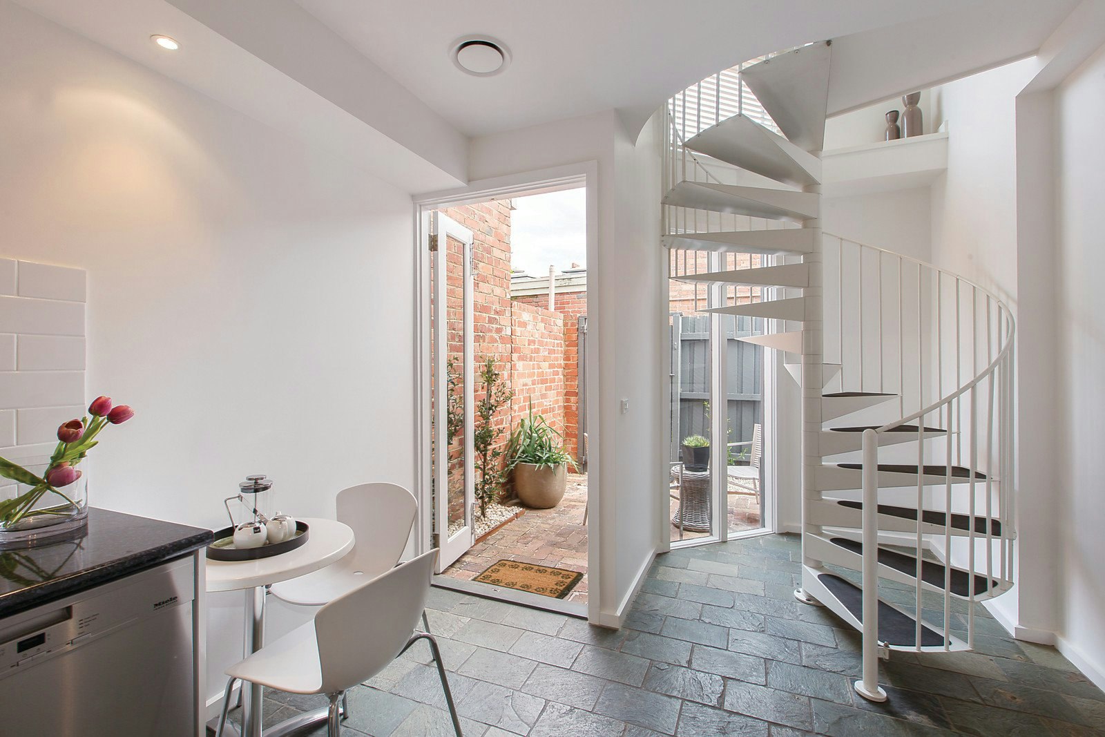 202 Napier Street, South Melbourne, VIC