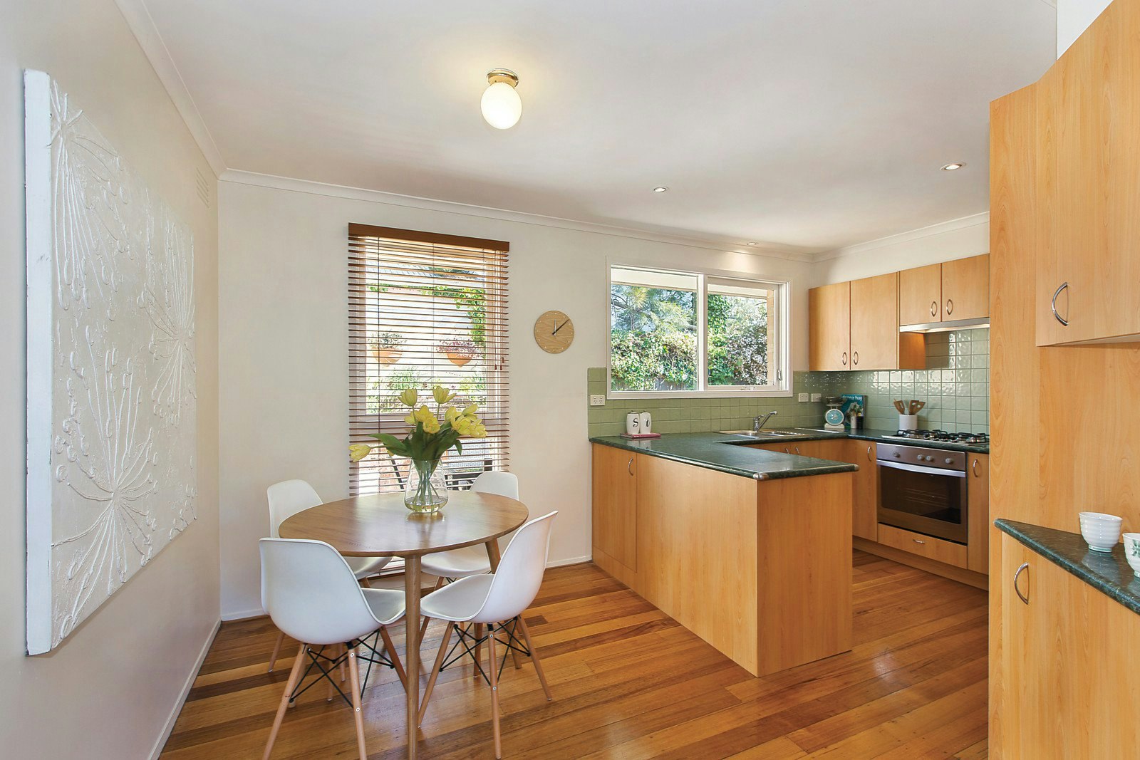 2/9 Rowell Avenue, Camberwell, VIC