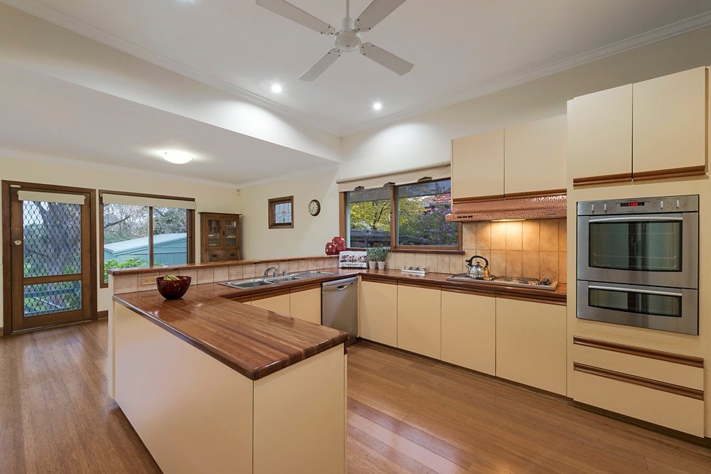 60 Lucerne Crescent, Alphington, VIC