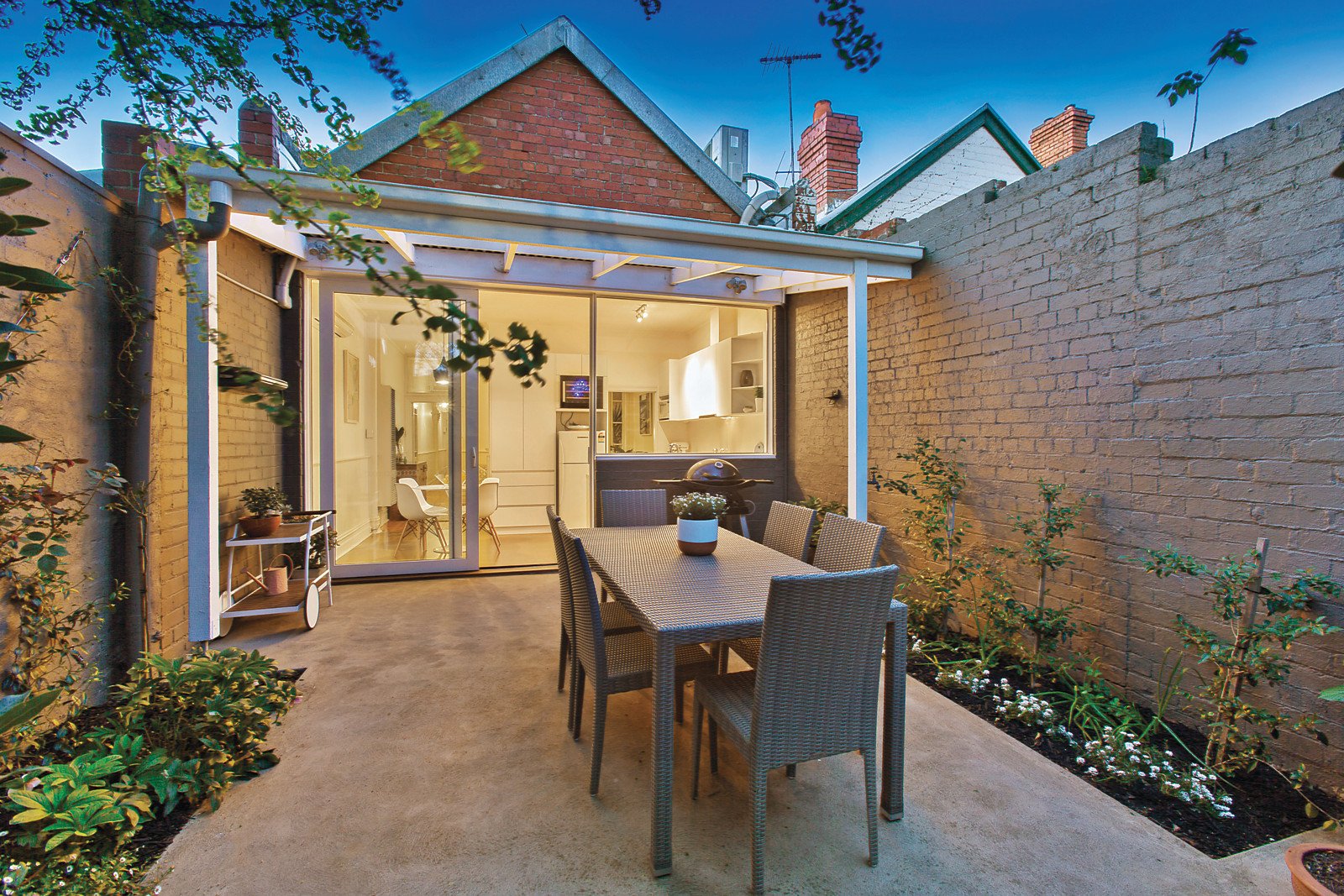 353 Dorcas Street, South Melbourne - Thumbnail 2